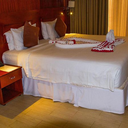 Sainte Famille Hotel คิกาลี ภายนอก รูปภาพ