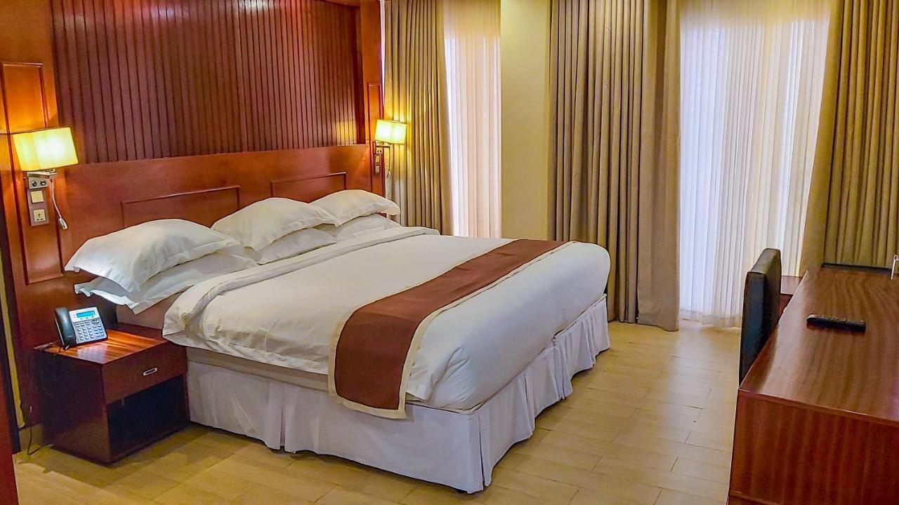Sainte Famille Hotel คิกาลี ภายนอก รูปภาพ