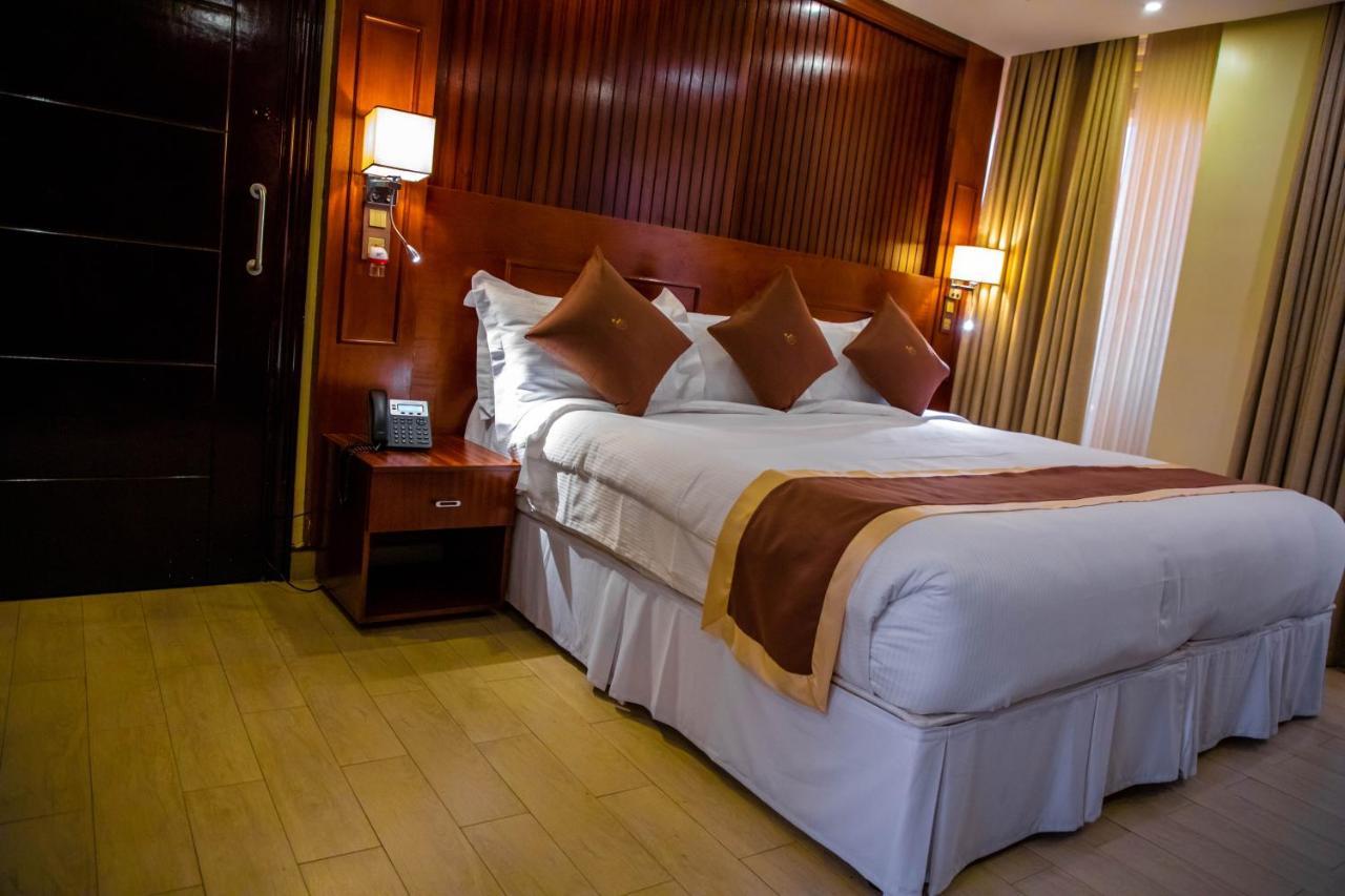 Sainte Famille Hotel คิกาลี ภายนอก รูปภาพ