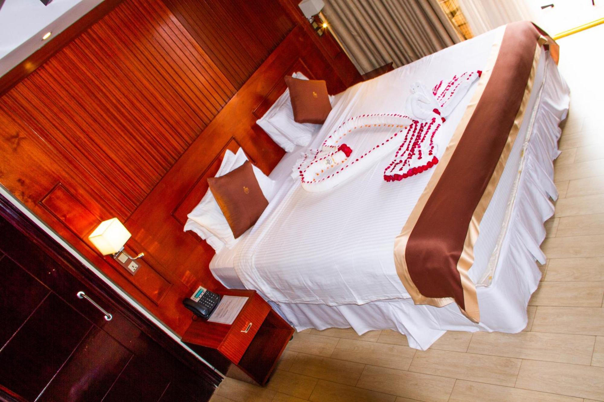 Sainte Famille Hotel คิกาลี ภายนอก รูปภาพ