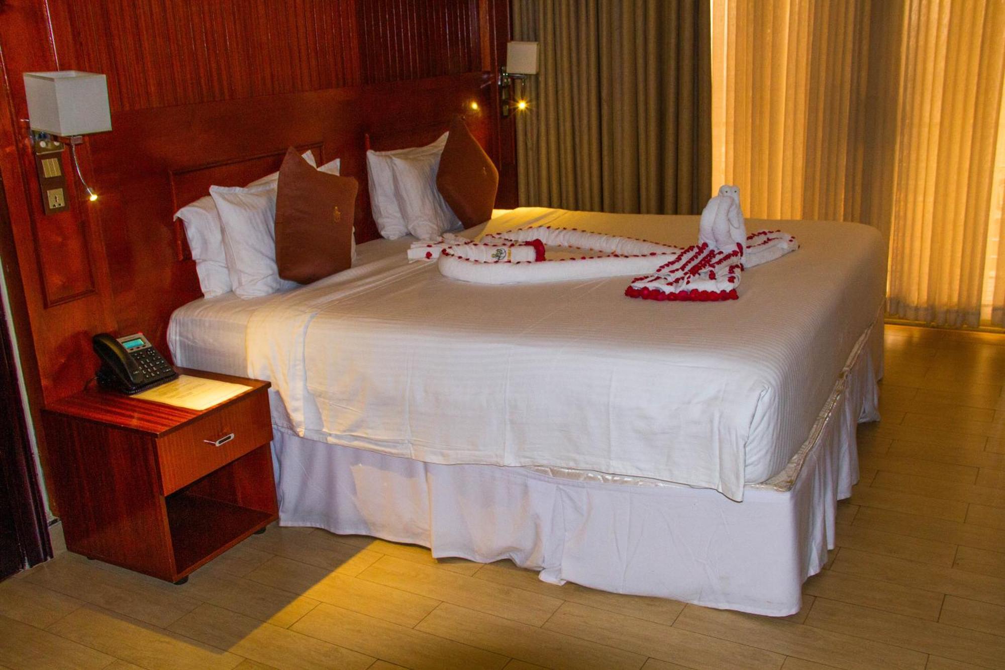 Sainte Famille Hotel คิกาลี ภายนอก รูปภาพ