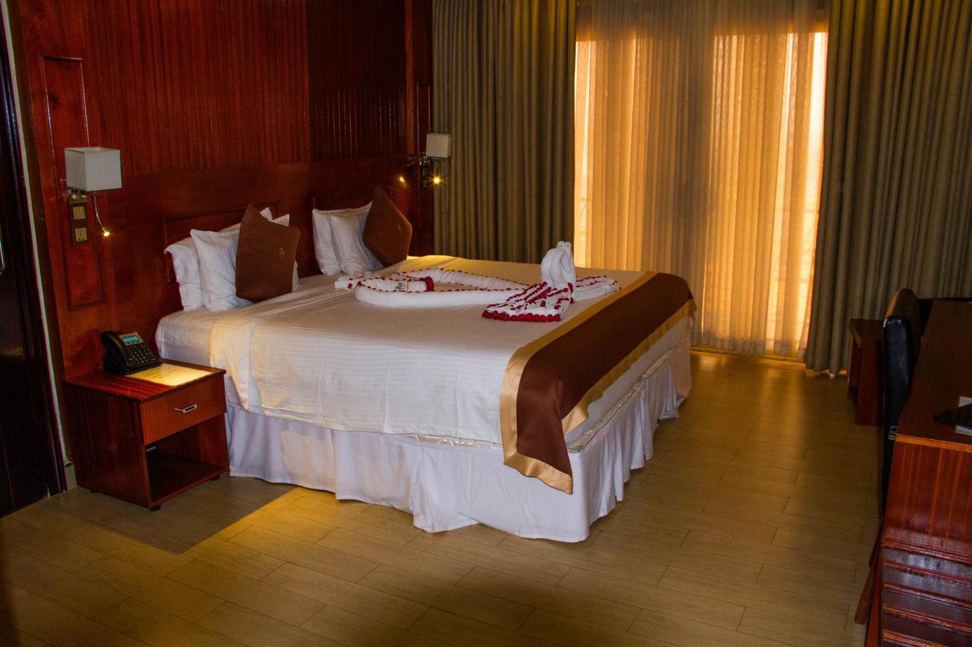 Sainte Famille Hotel คิกาลี ภายนอก รูปภาพ