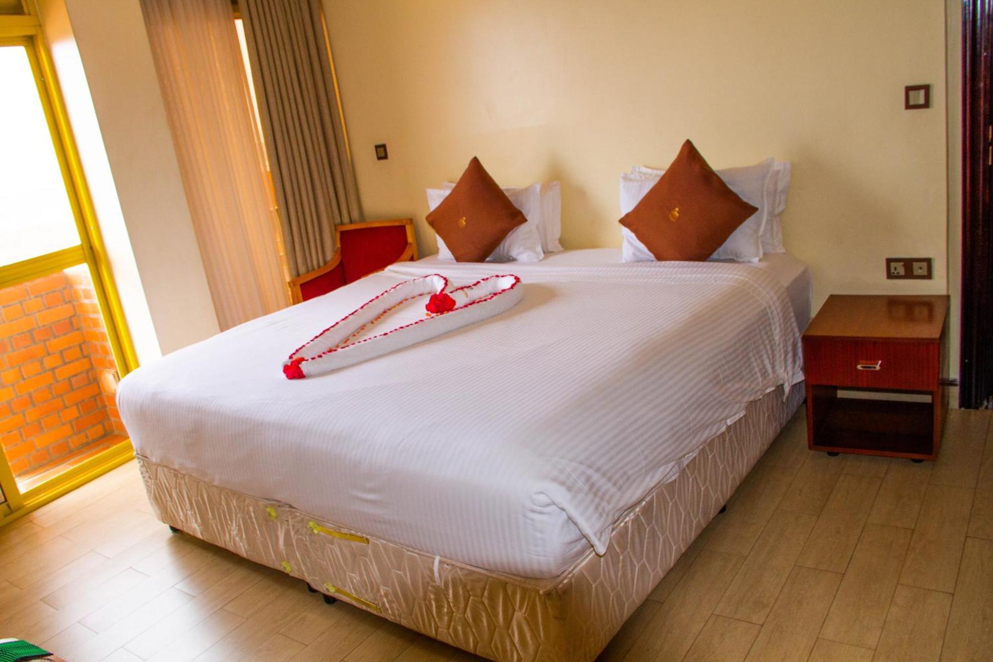 Sainte Famille Hotel คิกาลี ภายนอก รูปภาพ