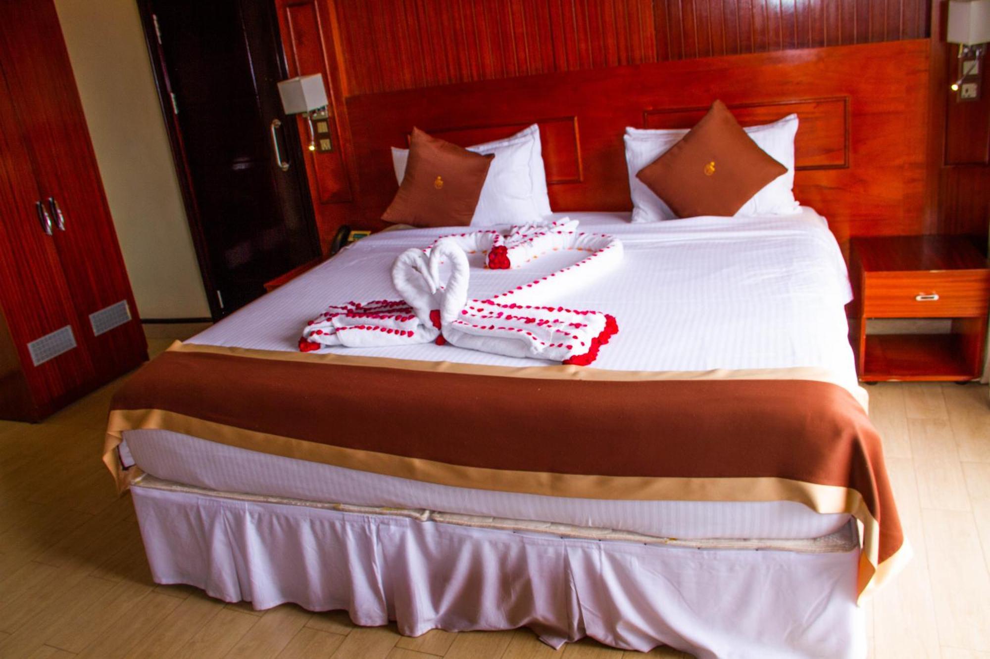 Sainte Famille Hotel คิกาลี ภายนอก รูปภาพ