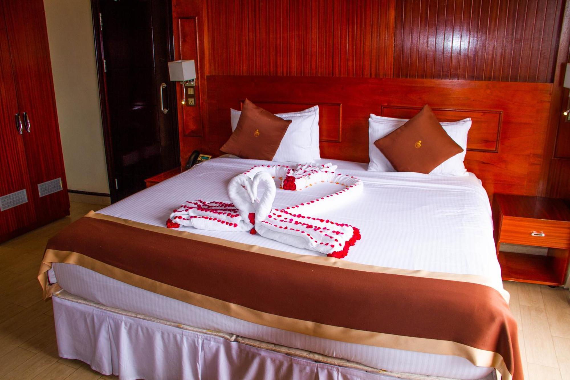 Sainte Famille Hotel คิกาลี ภายนอก รูปภาพ