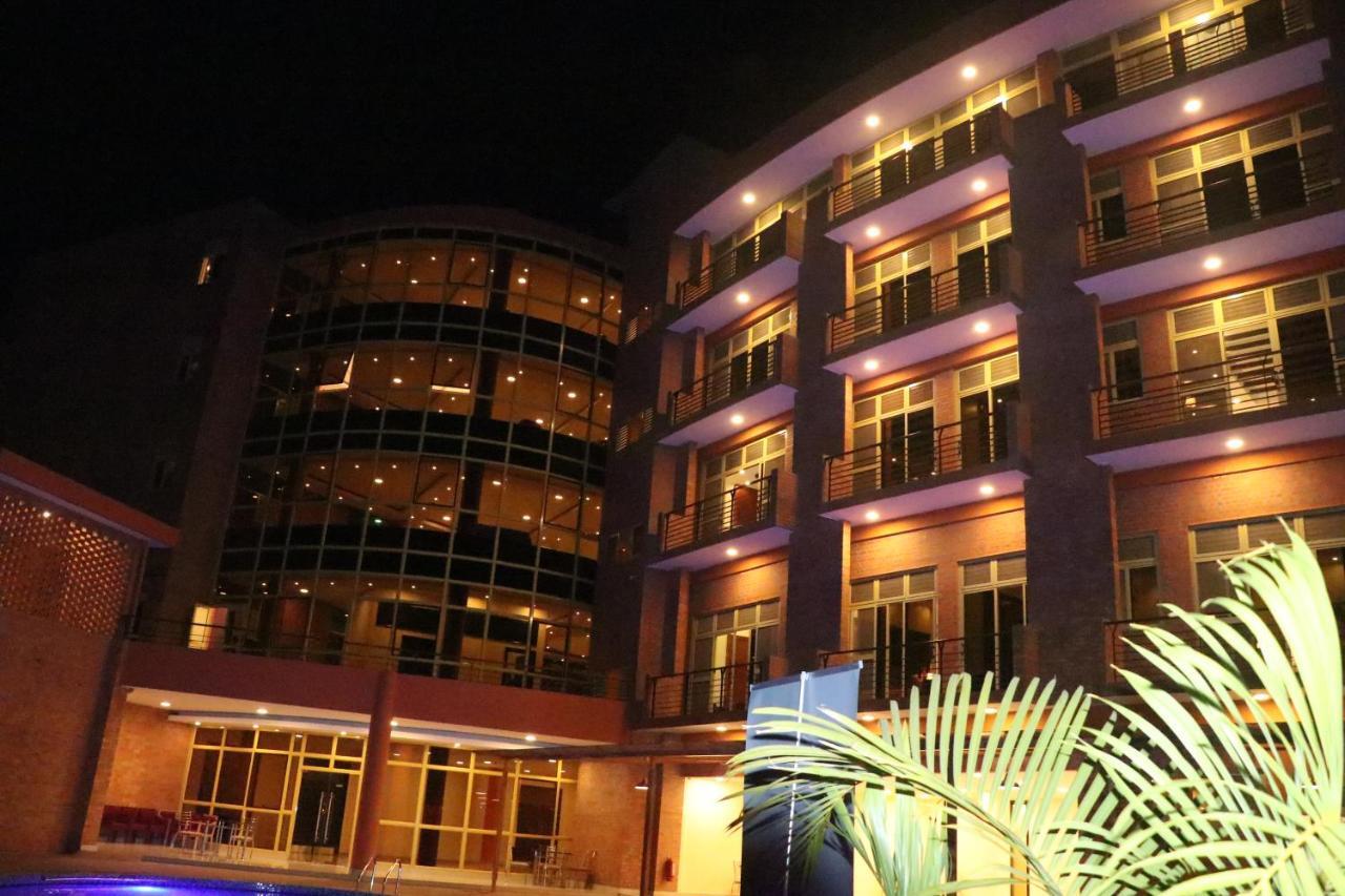 Sainte Famille Hotel คิกาลี ภายนอก รูปภาพ